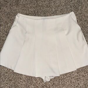 Elegant White Women's Skort from Vici